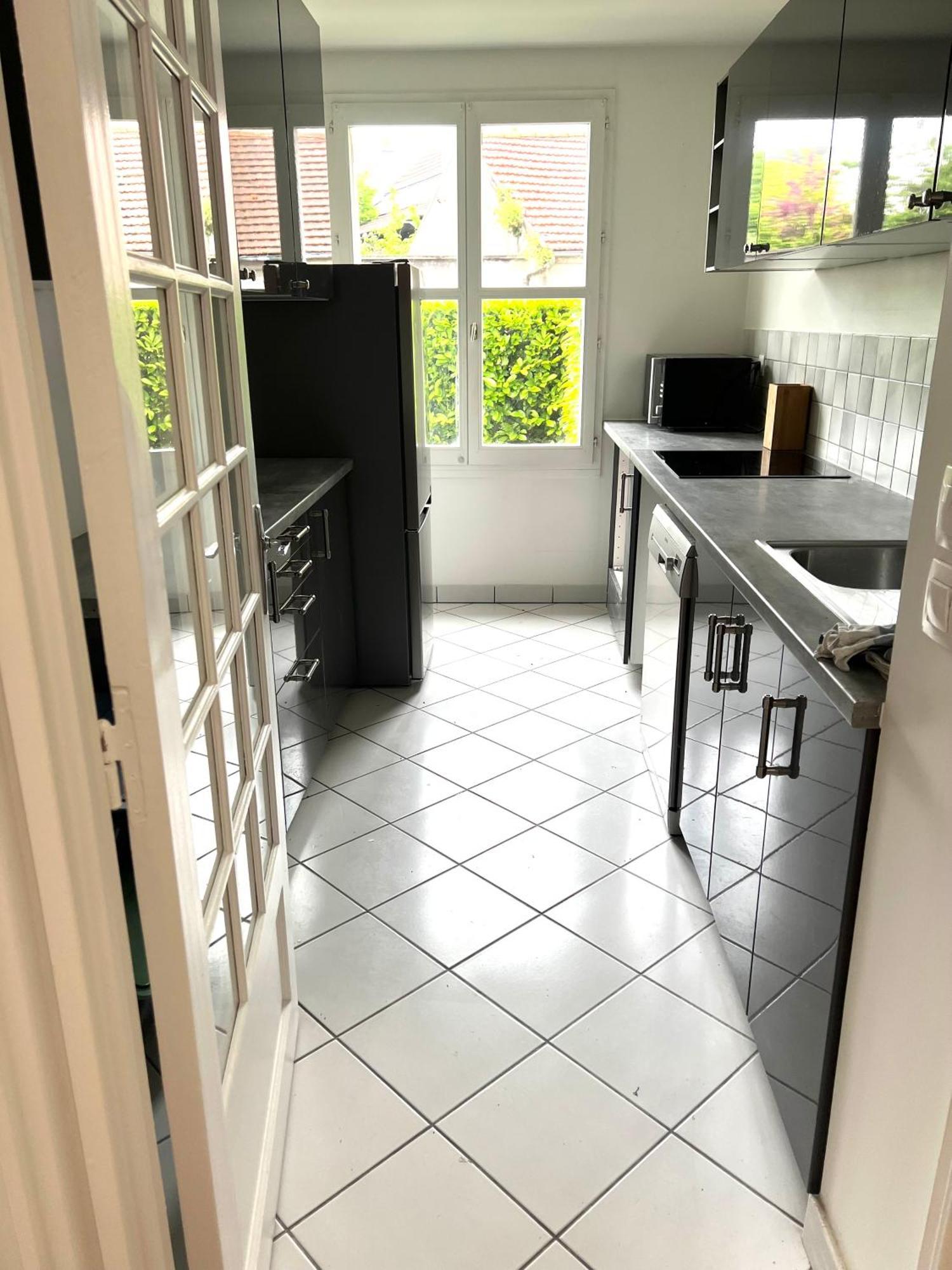 Appartement Standing Avec Jardin, 4 Personnes, Strategiquement Situe 芒特拉若利 外观 照片